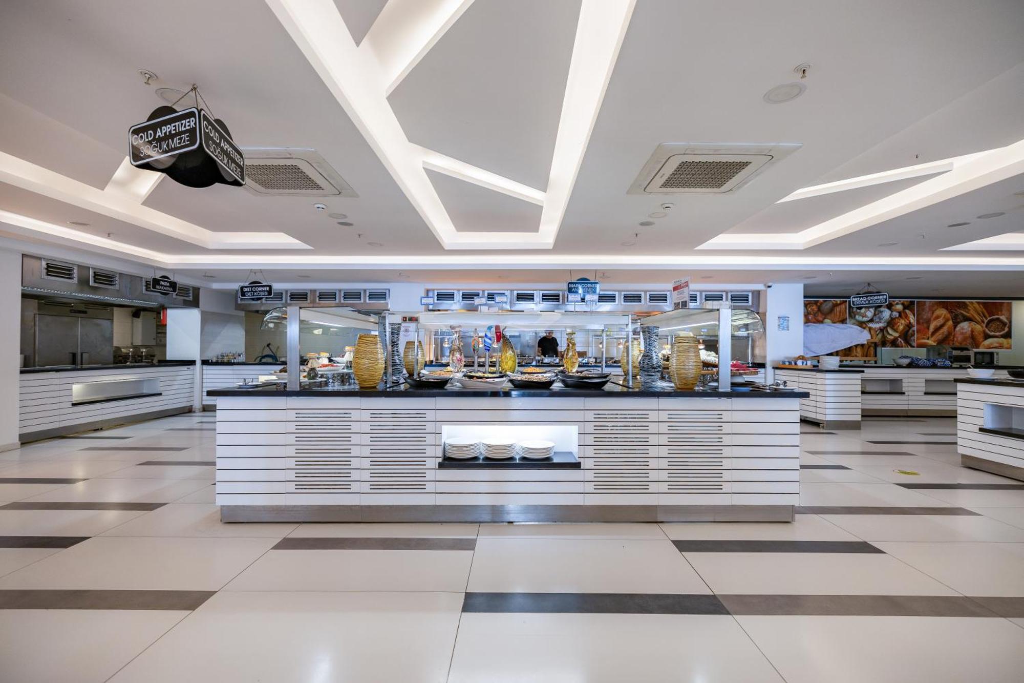 Otel Infinity By Yelken Aquapark&resorts Kuşadasi 5*